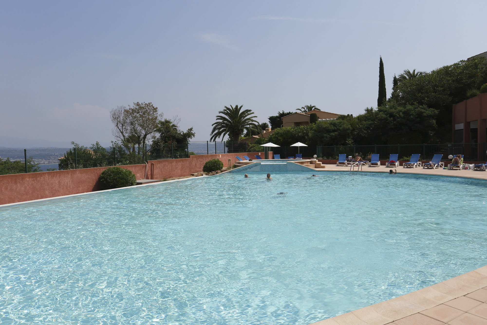 Adonis Theoule Horizon Bleu Theoule-sur-Mer