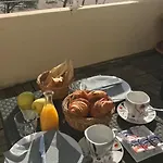 Le Marina B