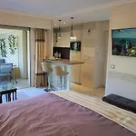 Studio Cannes Center Next To Croisette And Rue D'Antibes