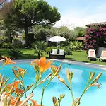 La Villa Topi