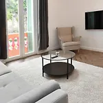 1 Bedroom Apartment Next To Monaco