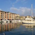 Cap Hermes Port Frejus