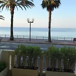 Plage Du Midi