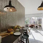 Cannes Festival Films Center, With 2 Bedrooms And Balcony