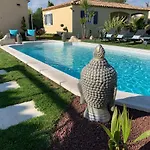 Le Petit Mas Des Lavandins