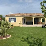 Le Petit Mas Des Lavandins