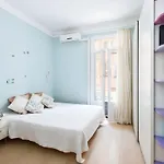 2 Bedroom Apartment 5 Min Walk From Monte Carlo Casino