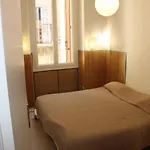 Zone Pietonne, 3 Chambres, 3 Sdb