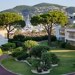 Garden And Beach Sea View Apartment Cannes