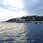 Vue Cap Canaille Et Proche Centre