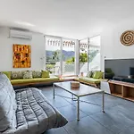 Le Canaio Upper Club Par Dodo-A-Cassis