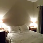 Appartement D'Une Chambre A Golfe Juan A 150 M De La Plage Avec Vue Sur La Ville Terrasse Amenagee Et Wifi