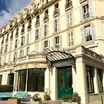 Le Louvre-Terrasse-Centre Ville