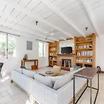 Secluded Holiday Home In La Croix Valmer Near Seabeac