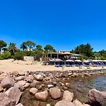 Apartment In Villa With Pool And Beach Access