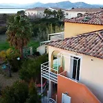 Studio 25M2 Avec 1 Canape Convertible Grand Confort Pour 2 Personnes Presqu'Ile Des Giens