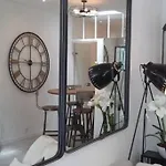 Bandol Magnifique Appartement En Rdc Cour Sans Vis A Vis 5Mn Plage