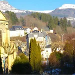Appartement De 2 Chambres Avec Vue Sur La Ville Jardin Clos Et Wifi A La Bourboule