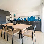 Guestready - Wonderful Apt With Parking Access!