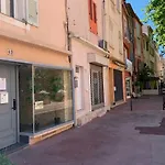 Formidable Studio Au Coeur Historique De Frejus