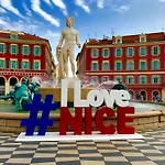 For Art And Promenade Lovers