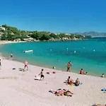 Apt With Pool 10 Min From The Beach