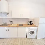 Gregbnb - T2 Design 34M2 - Toulon Est - Wifi Fibre - N9