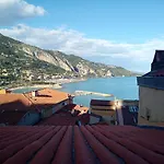 T2 A Menton Vue Mer Proche Plage
