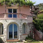 2 Bedroom B&B With A View