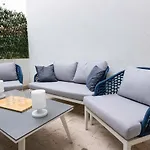 Modern 2-Br Apartment In The Heart Of Cannes