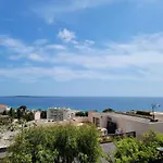 T2 + Cabine Villa Francia