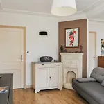 Stylish One-Bedroom Located In Montrouge Near Paris