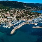 T2 Rue Pietonne Le Lavandou Climatise