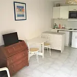 Studio Bord De Mer A Proximite Monaco Et Menton 2 Personnes A Roquebrune Cap Martin