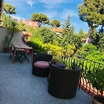 Feel Good Cassis