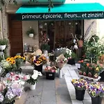 La Petite Oasis, Newly Renovated