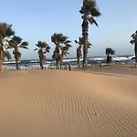 Apartment Newly Renovated Aircond-Wifi-Pool-Sea View-150M To Beaches- Saint Aygulf