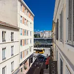 2 Bdrs Downtown & Ac - 3 Minutes To The Palais