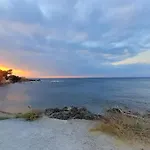 Charmant Appartement Vue Mer A 100M De La Plage.