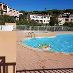 Flat With Swimming Pool At 200M From The Beach