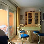Appartement 3 Chambres Climatise Dans Residence Calme Avec Piscine Et Tennis
