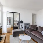 Superb Flat With Sea View In The Former Hyeres Grand Hotel - Welkeys