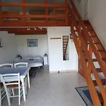 Studio-Mezzanine Dans Villa