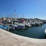 Studio Bali Sur Le Port De Sanary-Sur-Mer