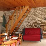 Gite Saint-Broladre, 2 Pieces, 3 Personnes - Fr-1-538-131