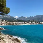 Appartement 4 Pers A 50M De La Plage, Avec Piscine