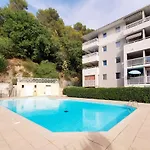 Appartement Avec Piscine Proche Bord De Mer