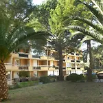 Les Embruns