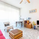 Spacious & Bright 2 Bedroom Apartment In Antibes City Center With Parking