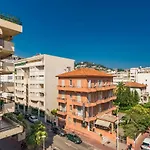 Wdf 2 Bedrooms 1Min Walk To Carlton Hotel